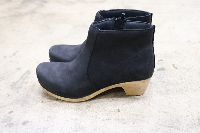 dansko maria boot black